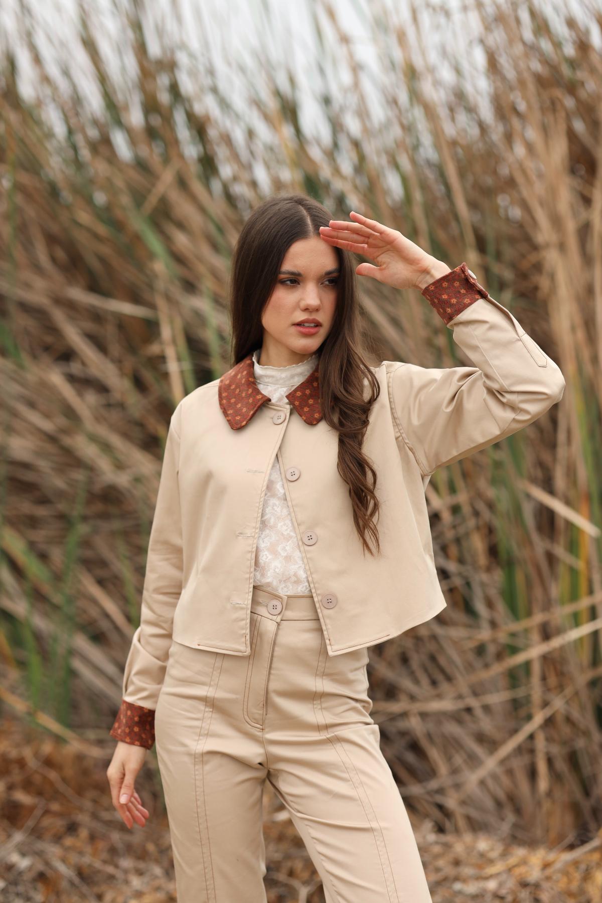 Chaqueta Aura Beige