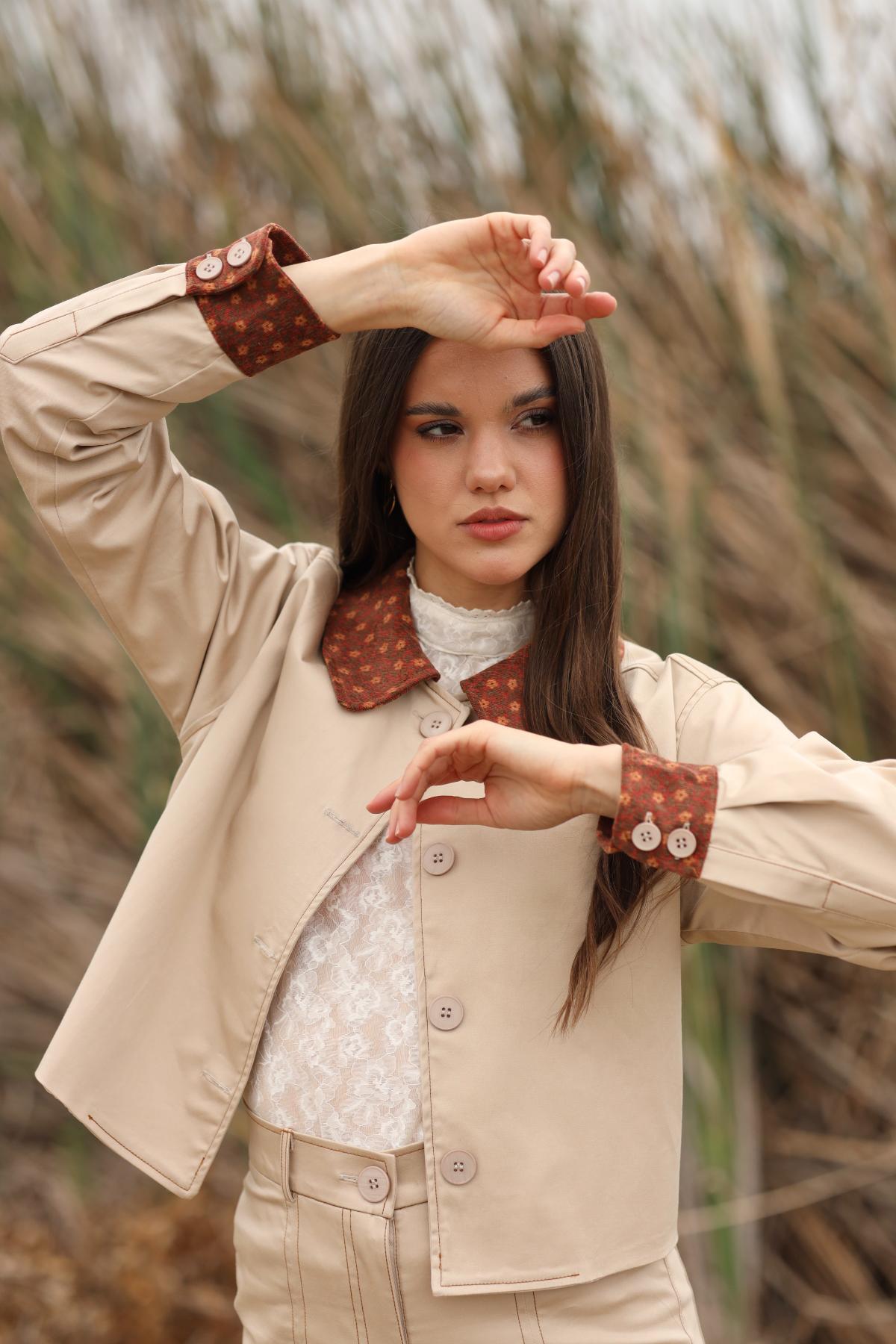 Chaqueta Aura Beige