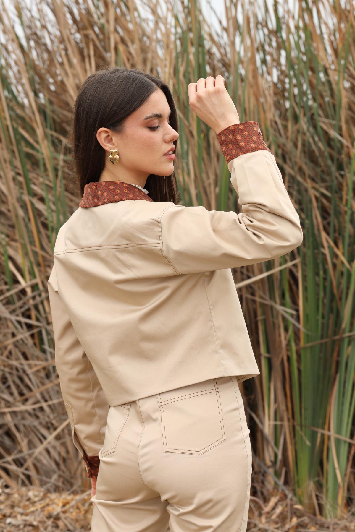 Chaqueta Aura Beige