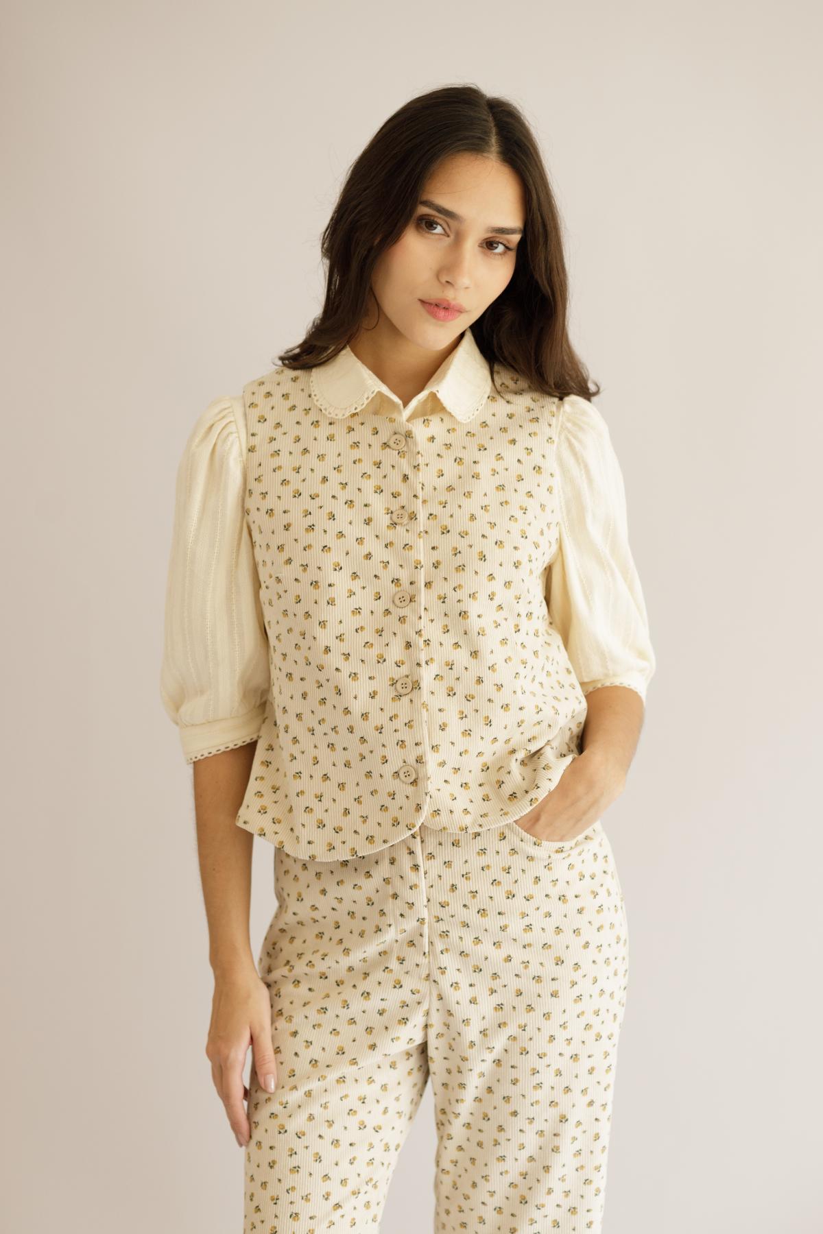 Chaleco Tina Flores_Crema