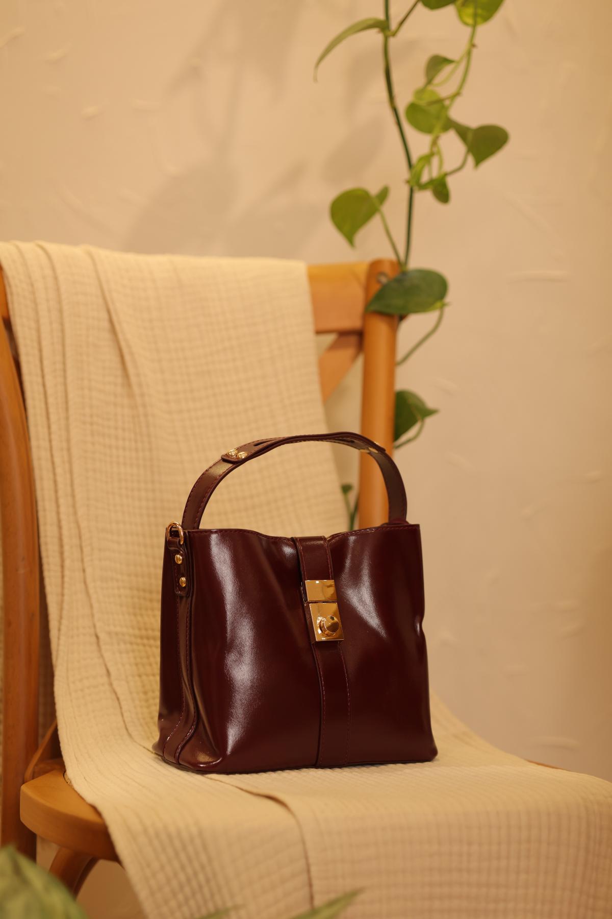 Cartera Daily Burgundy