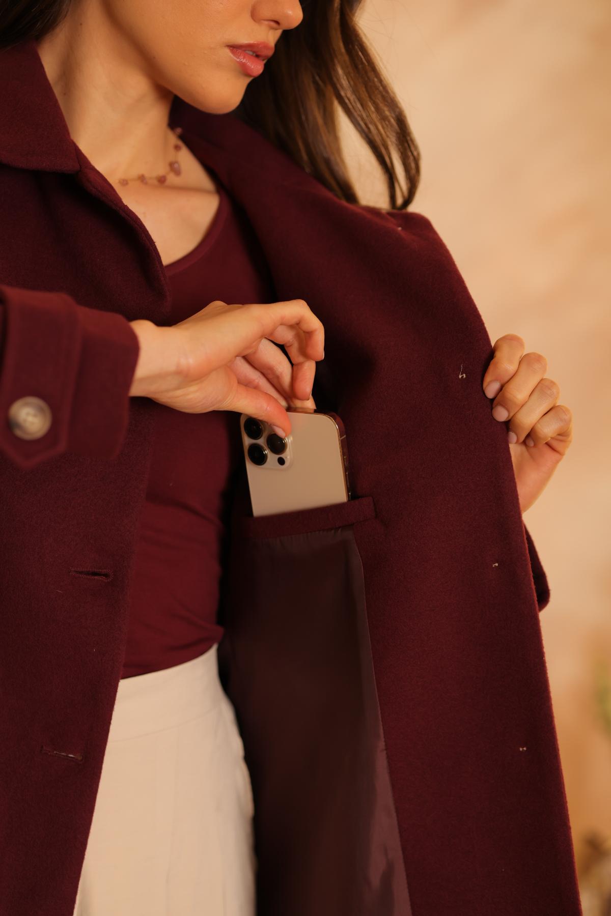 Abrigo Harmony Burgundy
