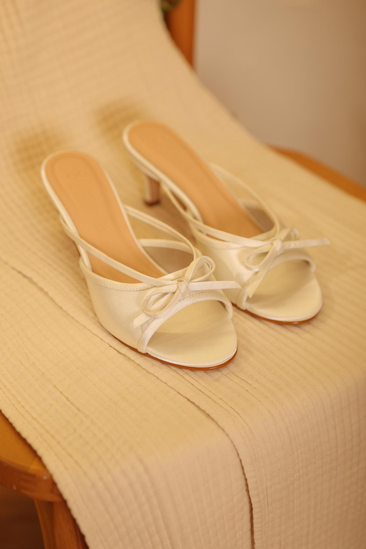 Heels Vera Perla Satin